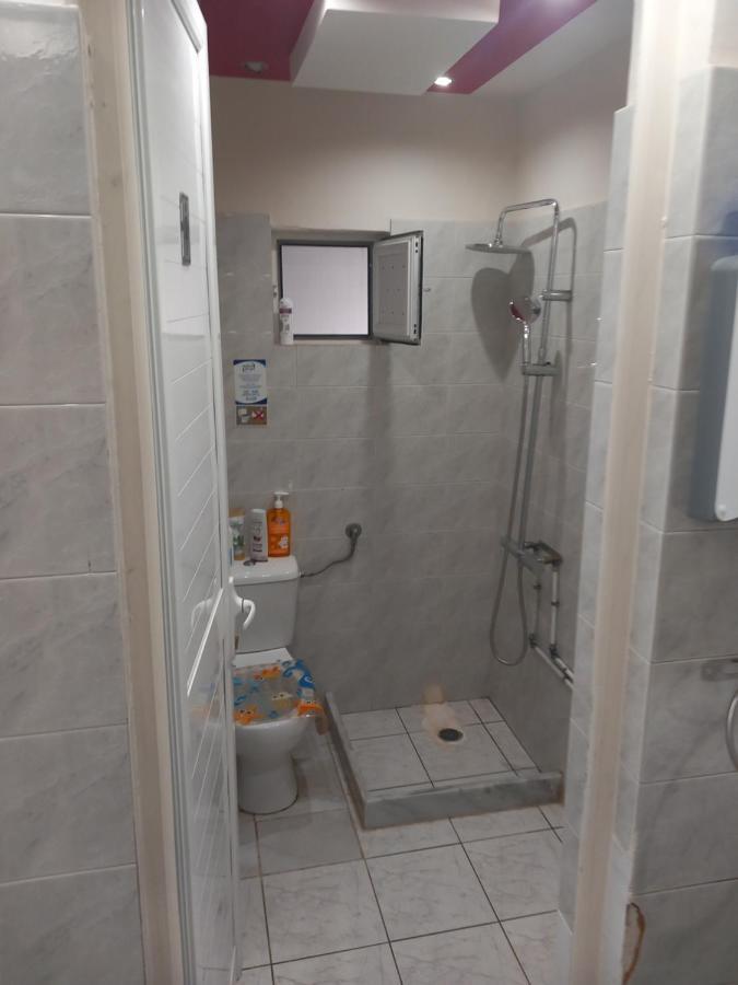 House Marios Airport Apartment Spata  Bagian luar foto